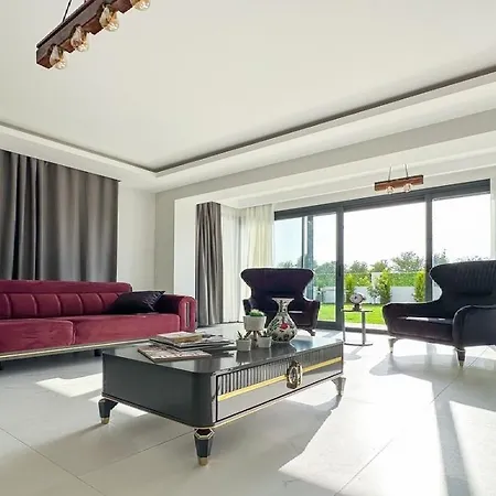 Villa De Oezel Muestakil Havuzlu, Plaja Yakin Luex Fethiye