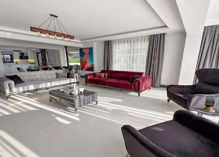 De özel Müstakil Havuzlu, Plaja Yakın Lüx Villa Fethiye