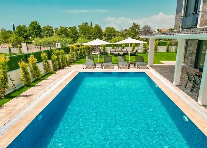 De özel Müstakil Havuzlu, Plaja Yakın Lüx Villa *