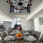 De özel Müstakil Havuzlu, Plaja Yakın Lüx Villa
