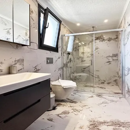 De Oezel Muestakil Havuzlu, Plaja Yakin Luex Villa Fethiye