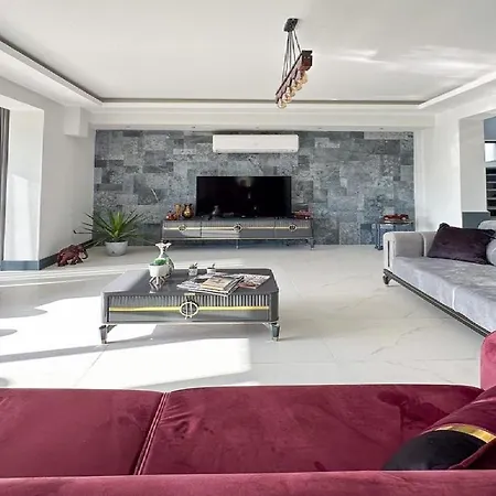De özel Müstakil Havuzlu, Plaja Yakın Lüx Villa