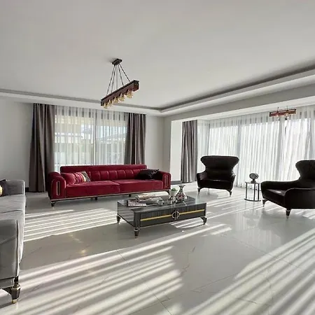 De Oezel Muestakil Havuzlu, Plaja Yakin Luex Villa Fethiye