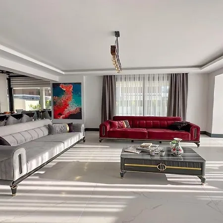 De özel Müstakil Havuzlu, Plaja Yakın Lüx Fethiye
